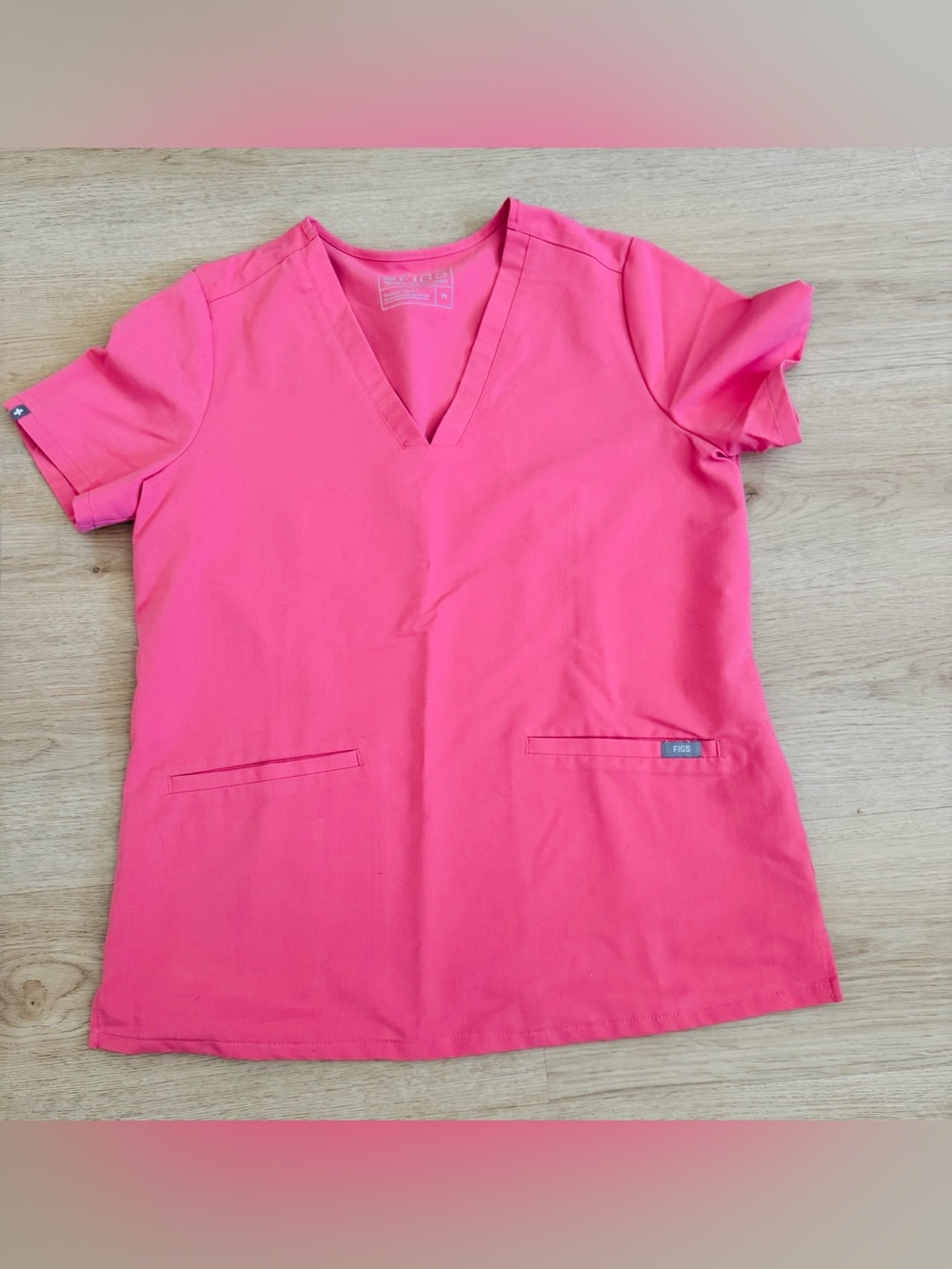 FIGS Women's Casma “Beat it Pink” in medium. Worn once.